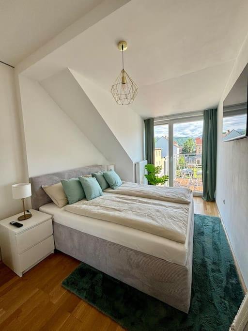 Helle Dachgeschosswohnung Im Zentrum Appartamento *